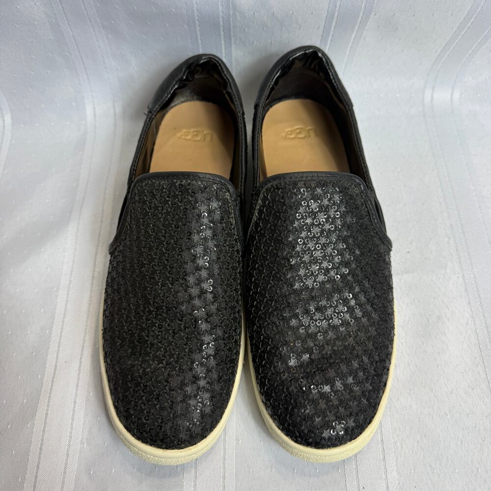 UGG‎ Women’s Slip-On Star Pattern Black Sneakers Size 9
